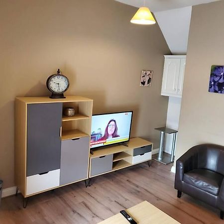 Apt. 2 - Town Centre Apartment Bagenalstown Ngoại thất bức ảnh
