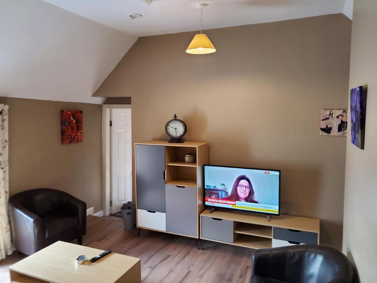 Apt. 2 - Town Centre Apartment Bagenalstown Ngoại thất bức ảnh